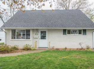 21 Jackson St, Nutley, NJ 07110