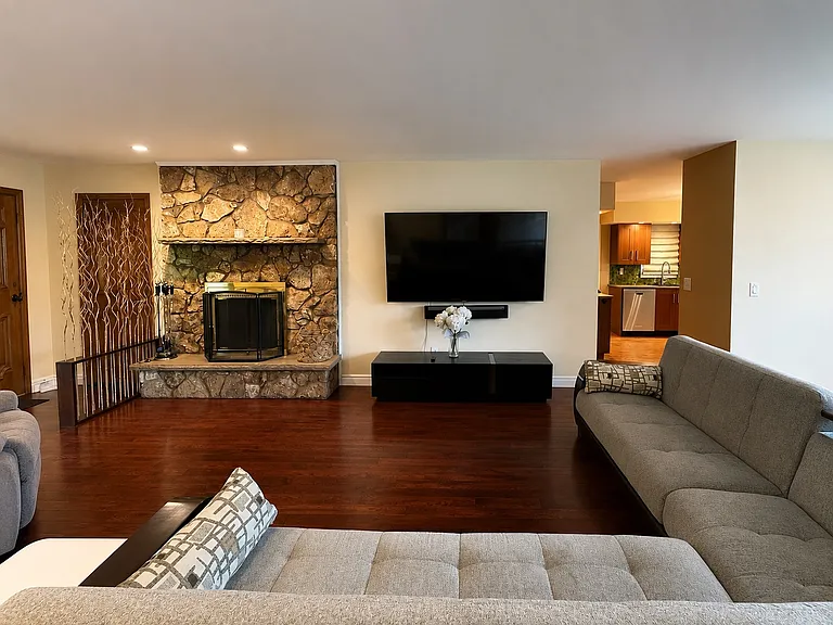 41 Harrison St — Photo 3