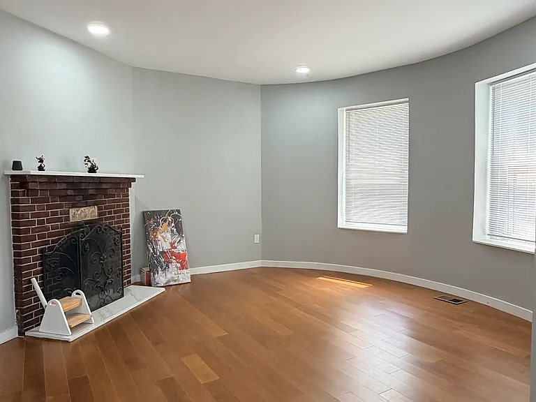 123 Bryn Mawr Ave — Photo 11