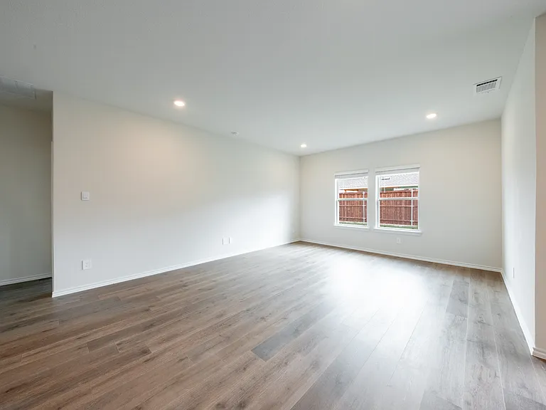 13156 Dawson Dr — Photo 16