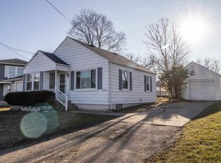 12164 Margaret Dr, Fenton, MI 48430