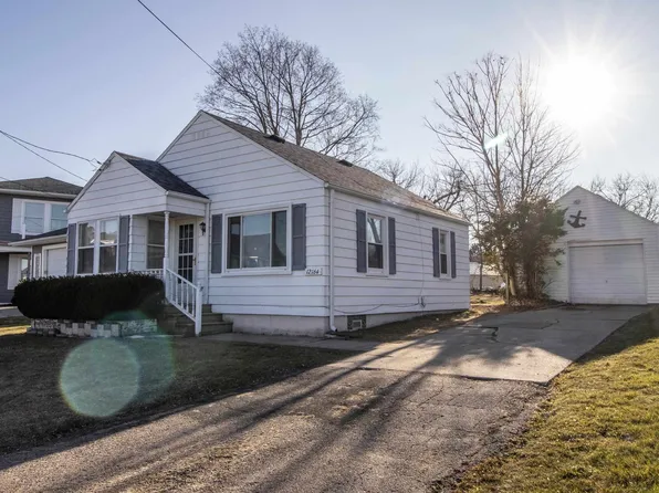 12164 Margaret Dr, Fenton, MI 48430