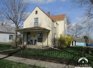 1118 8th St, Baldwin City, KS 66006