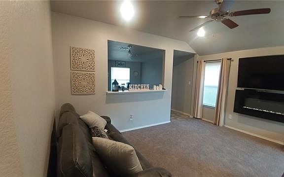 4th image of 2501 Nolan Creek St