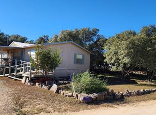 467 Lakeshore Ln, Bandera, TX 78003