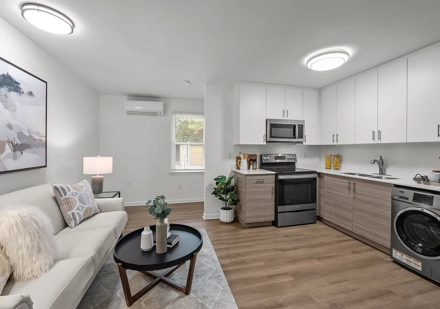 The Kenton Apartments — Photo 3
