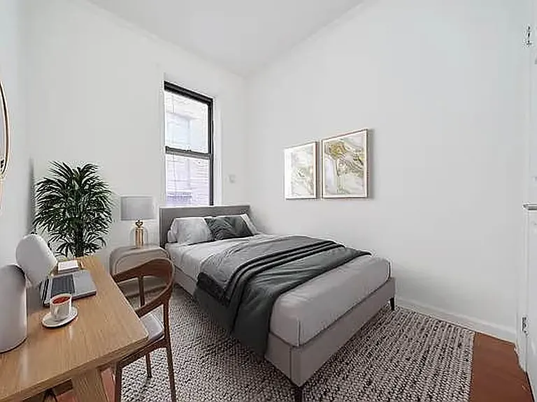 201 E 2nd St #2B — Photo 8
