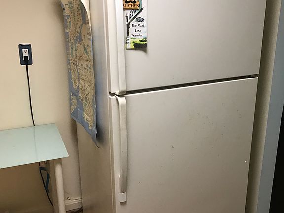 3rd image of 1277 Mace Ave #1