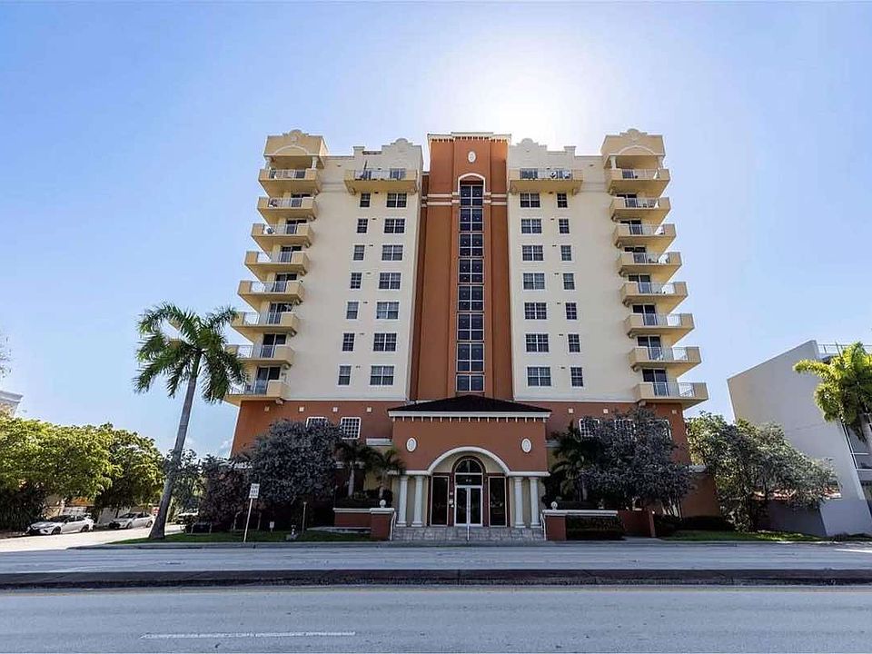 Le June Plaza Building