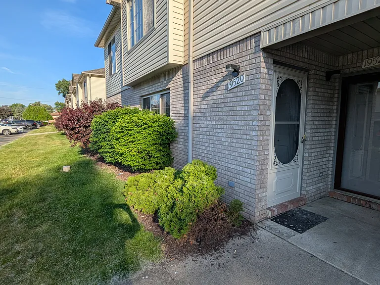 19520 Spagnuolo Ln — Photo 2