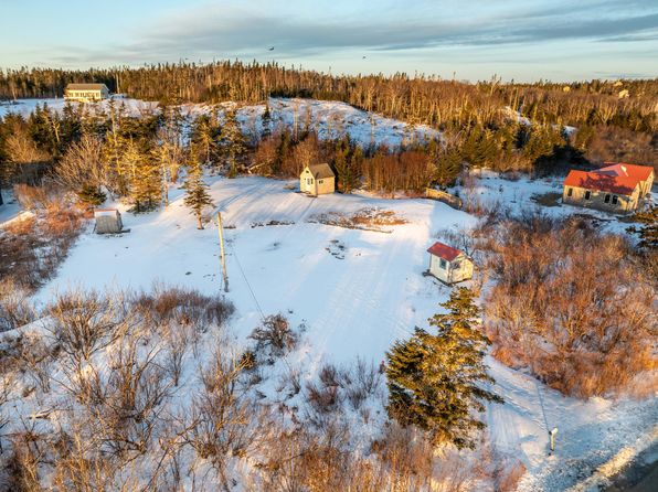 53 Carrying Place Cove Road, Lubec, ME 04652