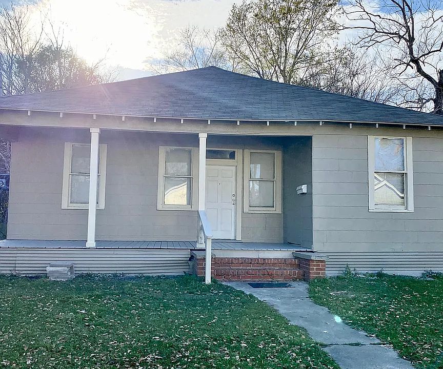 1st image of 4110 Sparks Ave