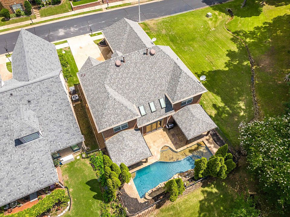 1st image of 12143 Preserve Ln