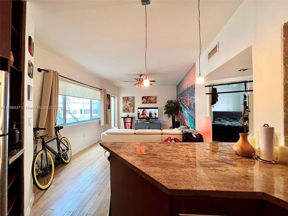 1st image of 1840 James Ave APT 8