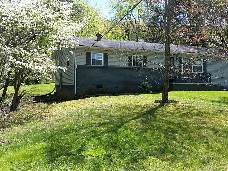 1st image of 1300 Cassell Dr