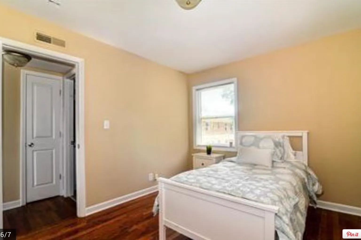 2 bed, 842 sqft, $1,100 — Photo 2