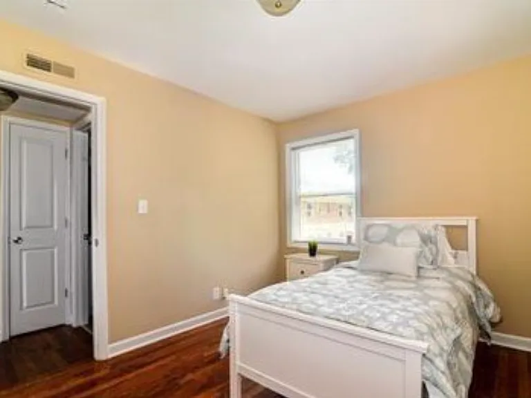 1276 Baugh St #D — Photo 2