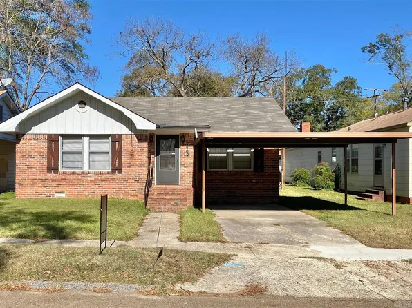 1402 Combs St, El Dorado, AR 71730