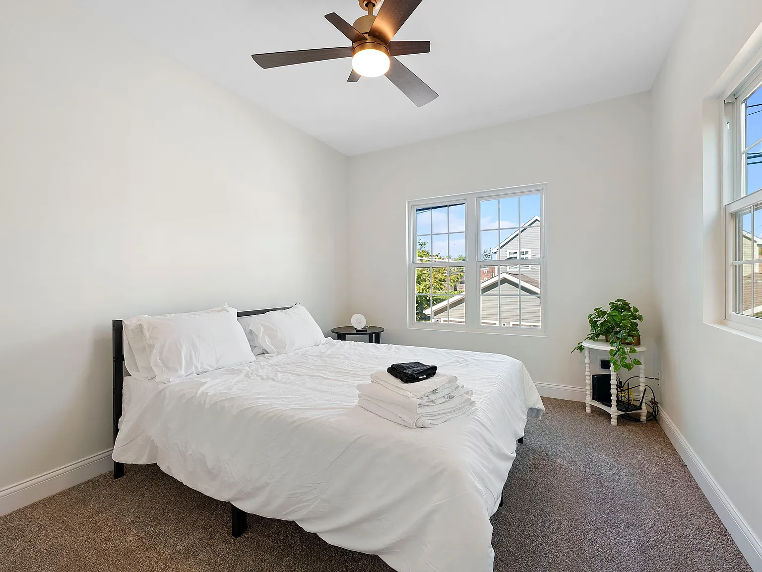 4 bed, $5,900 — Photo 4
