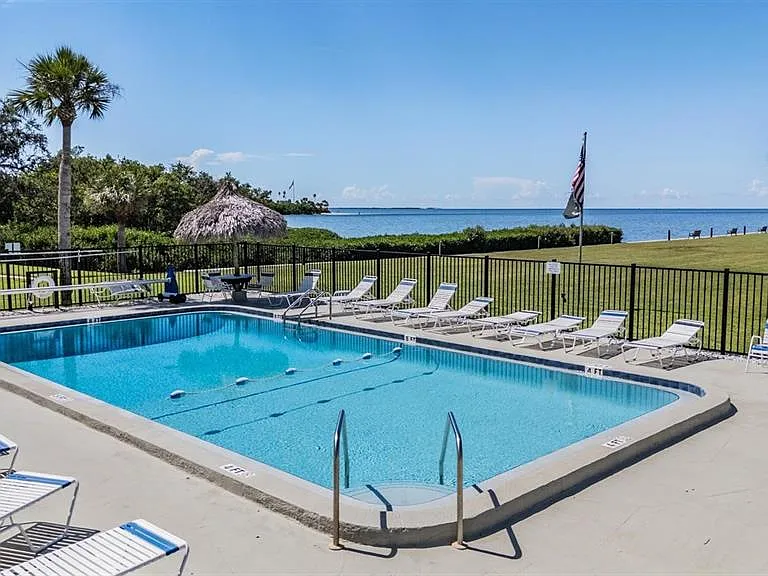 621 Windrush Bay Dr #621 — Photo 50