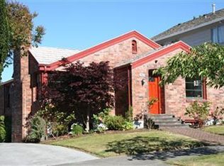 1563 29th Ave W, Seattle, WA 98199