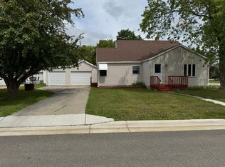 301 2nd Ave SW, Clearbrook, MN 56634