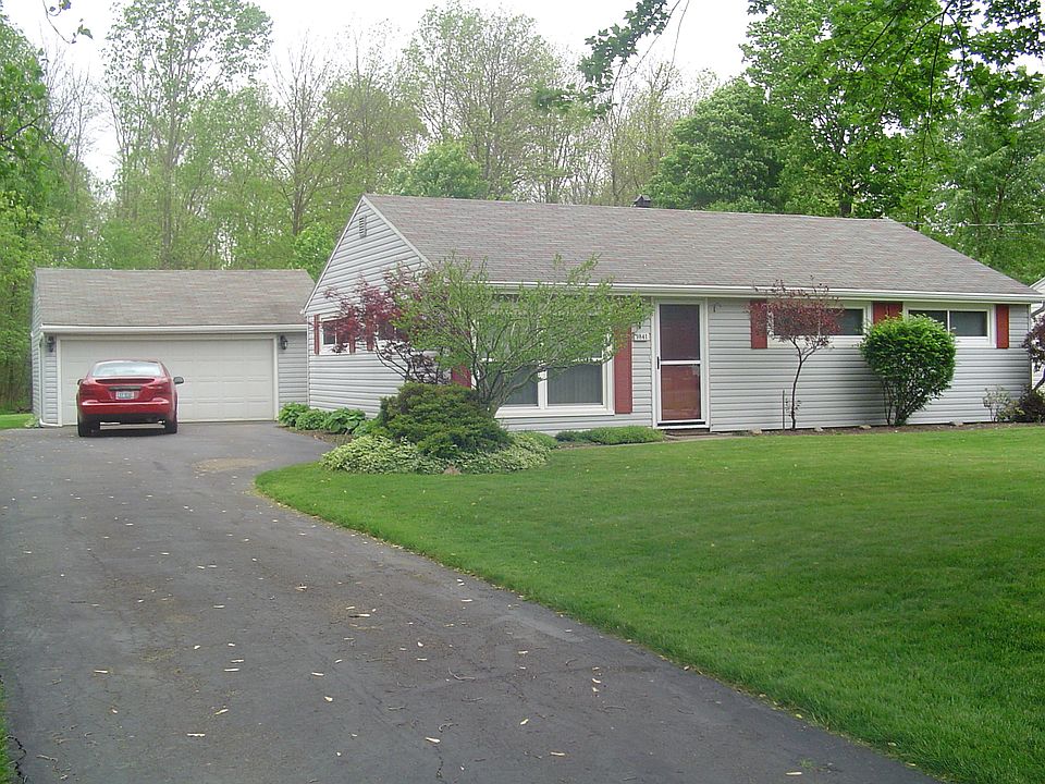 1st image of 9841 E Idlewood Dr