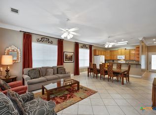 208 E 20th St, Cameron, TX 76520