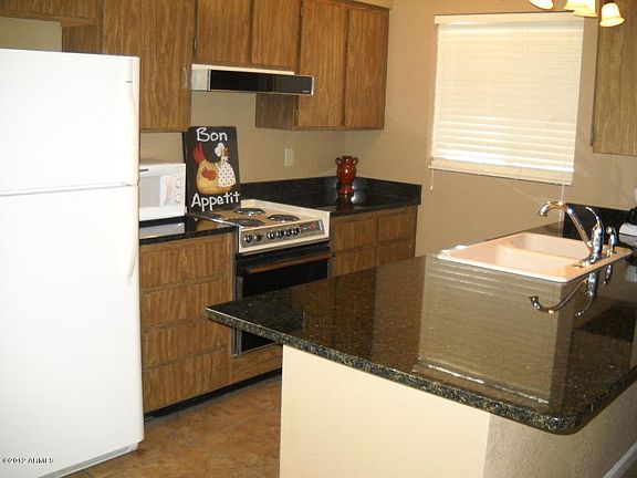 3rd image of 520 W Tonopah Dr Unit 1