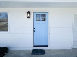 1325 Burton Rd, Knoxville, TN 37919