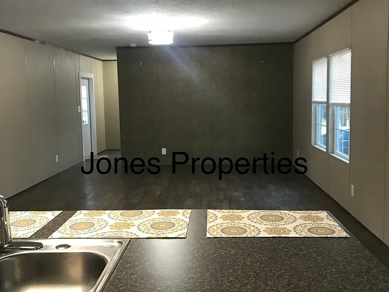 2804 Hollis House Ln #8 — Photo 3