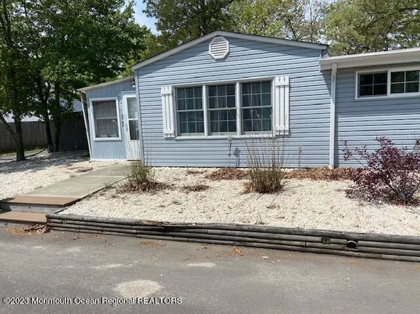 530 Bradley Boulevard, Toms River, NJ 08753