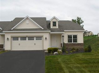 27 Covington Dr, Halfmoon, NY 12065