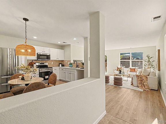 5th image of 864 Mockingbird Lane