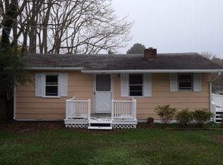 805 Mecklenburg Ave, Victoria, VA 23974