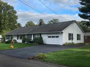 12 Schuler Ln, Lake Katrine, NY 12449