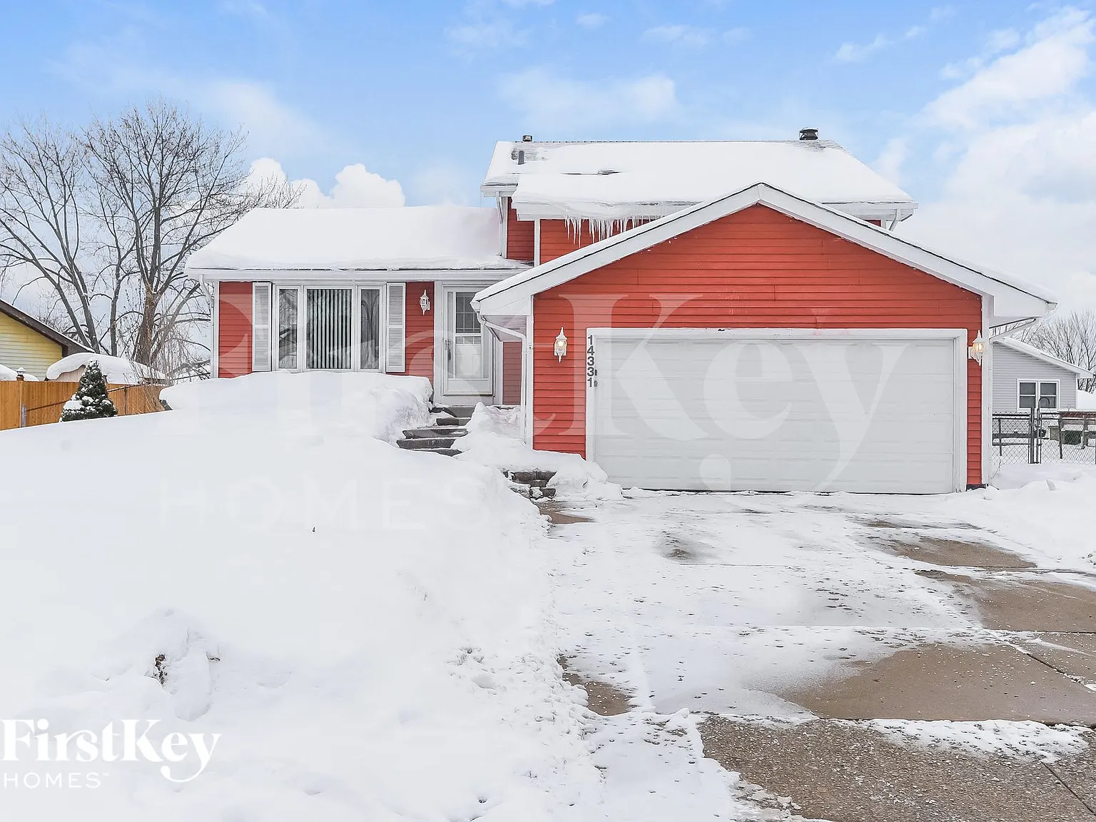 4 bed, 2.0 bath, 1140 sqft, $2,635 — Photo 1