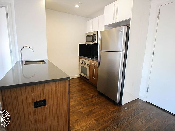 3rd image of 1209 Dekalb Ave APT 403