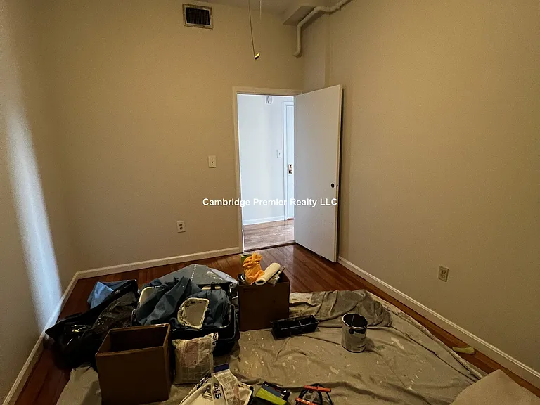790 Main St #10 — Photo 22