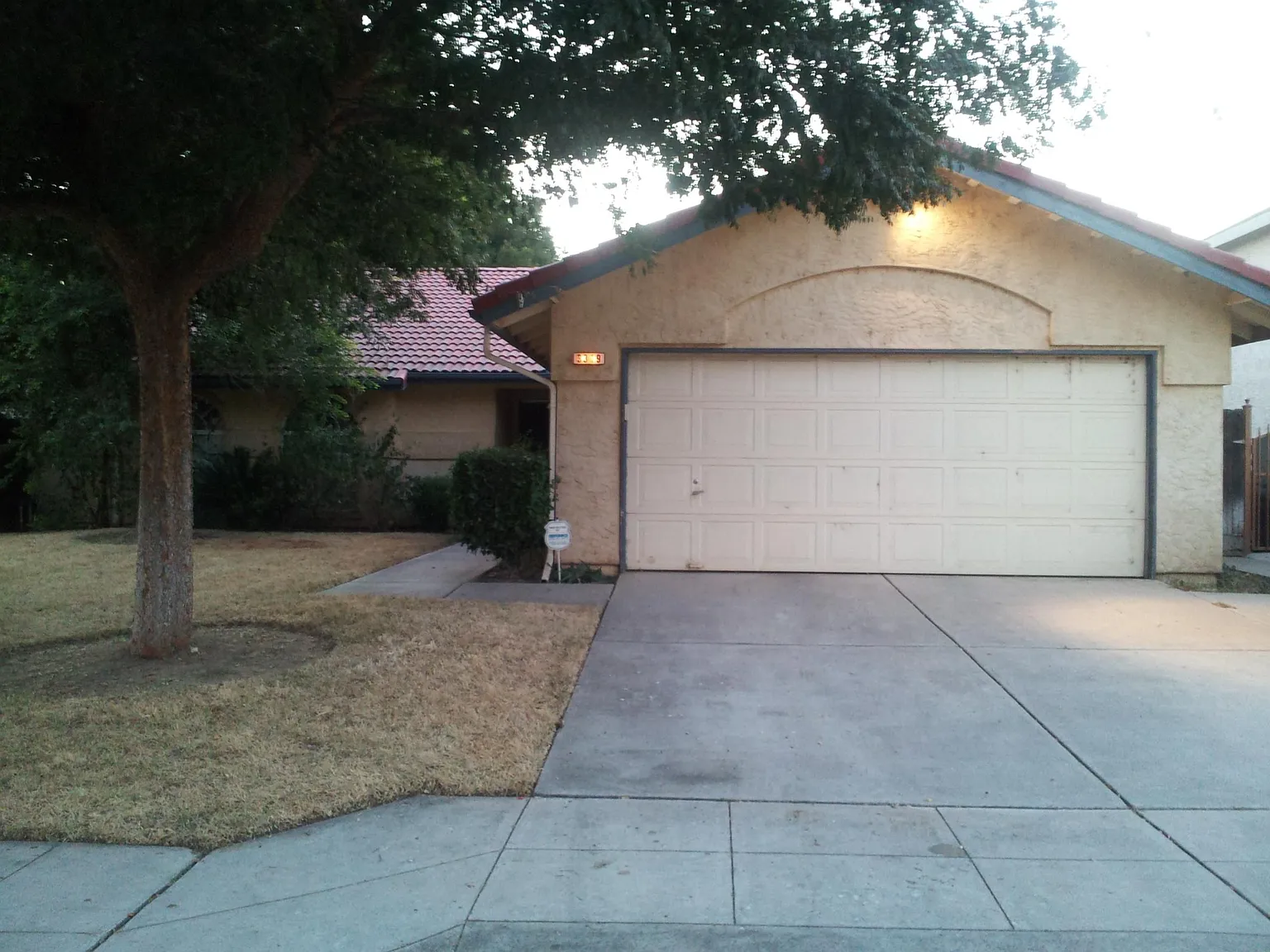 3319 N Dante Ave photo 1