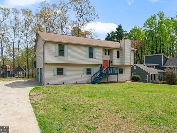 1612 Sky Crest Dr, Lithia Springs, GA 30122