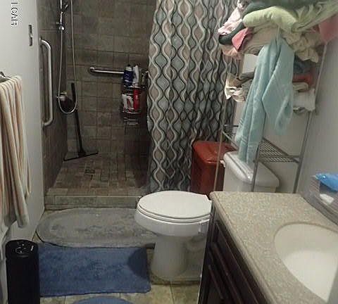 4th image of 17 Johnson St