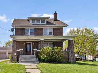 121 Bacon St, Rossford, OH 43460