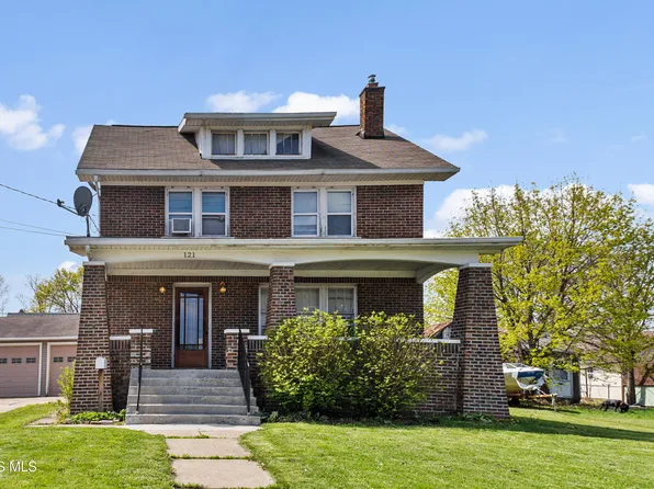 121 Bacon St, Rossford, OH 43460