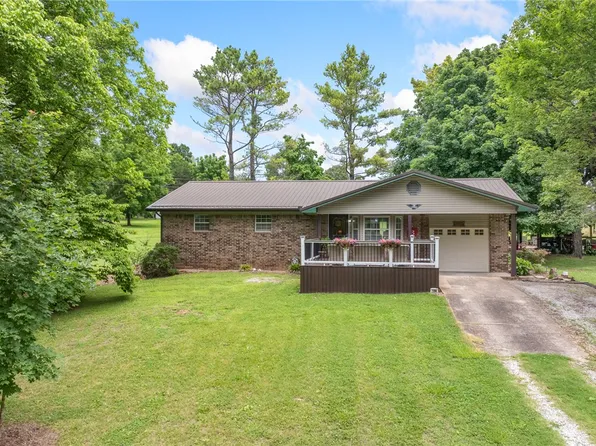 7206 Barnard Ln, Harrison, AR 72601