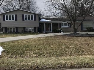 3891 Eastbourne Dr, Troy, MI 48084