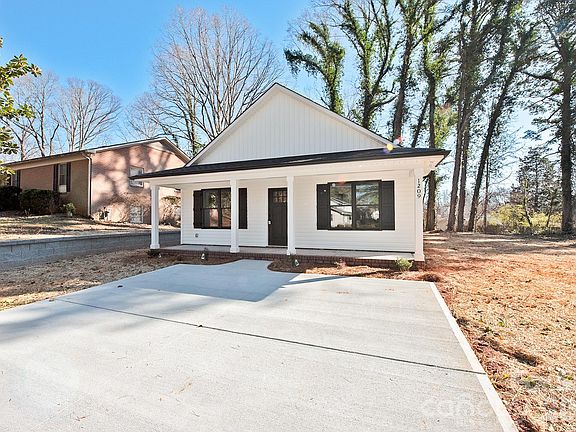 3rd image of 1209 Rogers Lake Rd