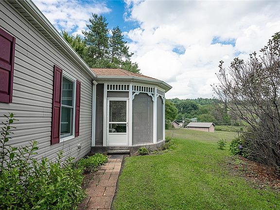 2nd image of 116 Mallet Hill Ct