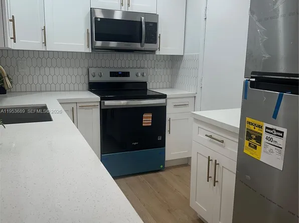 9175 SW 77th Ave APT 304, Miami, FL 33156