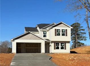 659 Gus Hill Rd, Clemmons, NC 27012